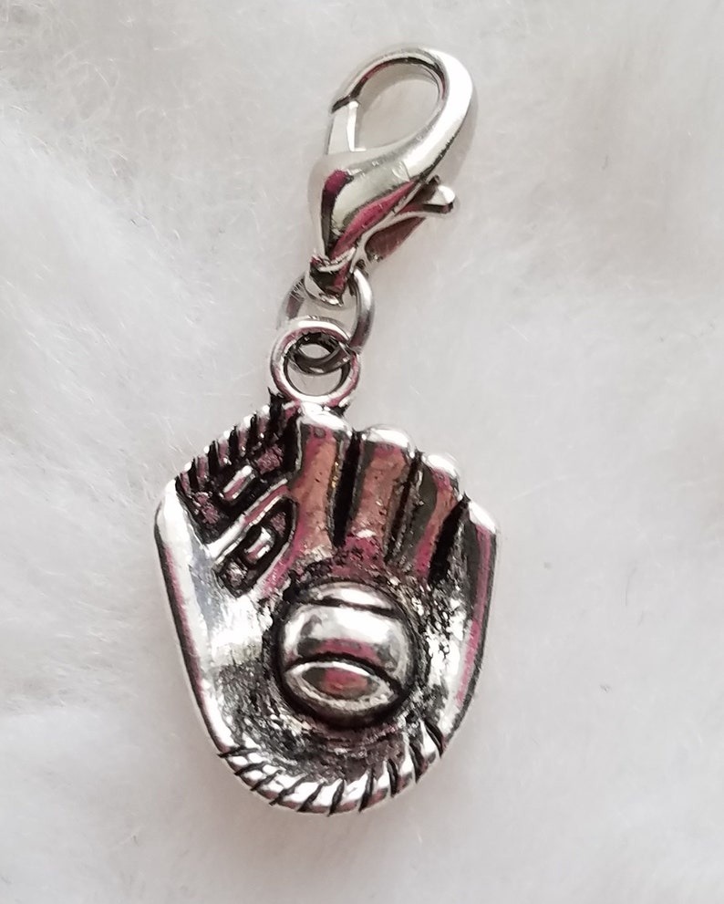 Softball Glove Charm Baseball Glove Charm Gift for Ball Etsy Nederland