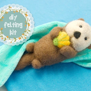 Needle Felting Kit DIY - Sea Otter & Shell // Cute Wool Needle Felted Animal // Easy Beginner Felt Craft Kit // Perfect Gifts for Crafters