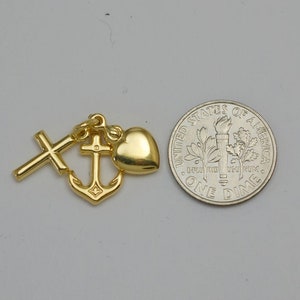 14K gold faith, hope and charity charm / pendant