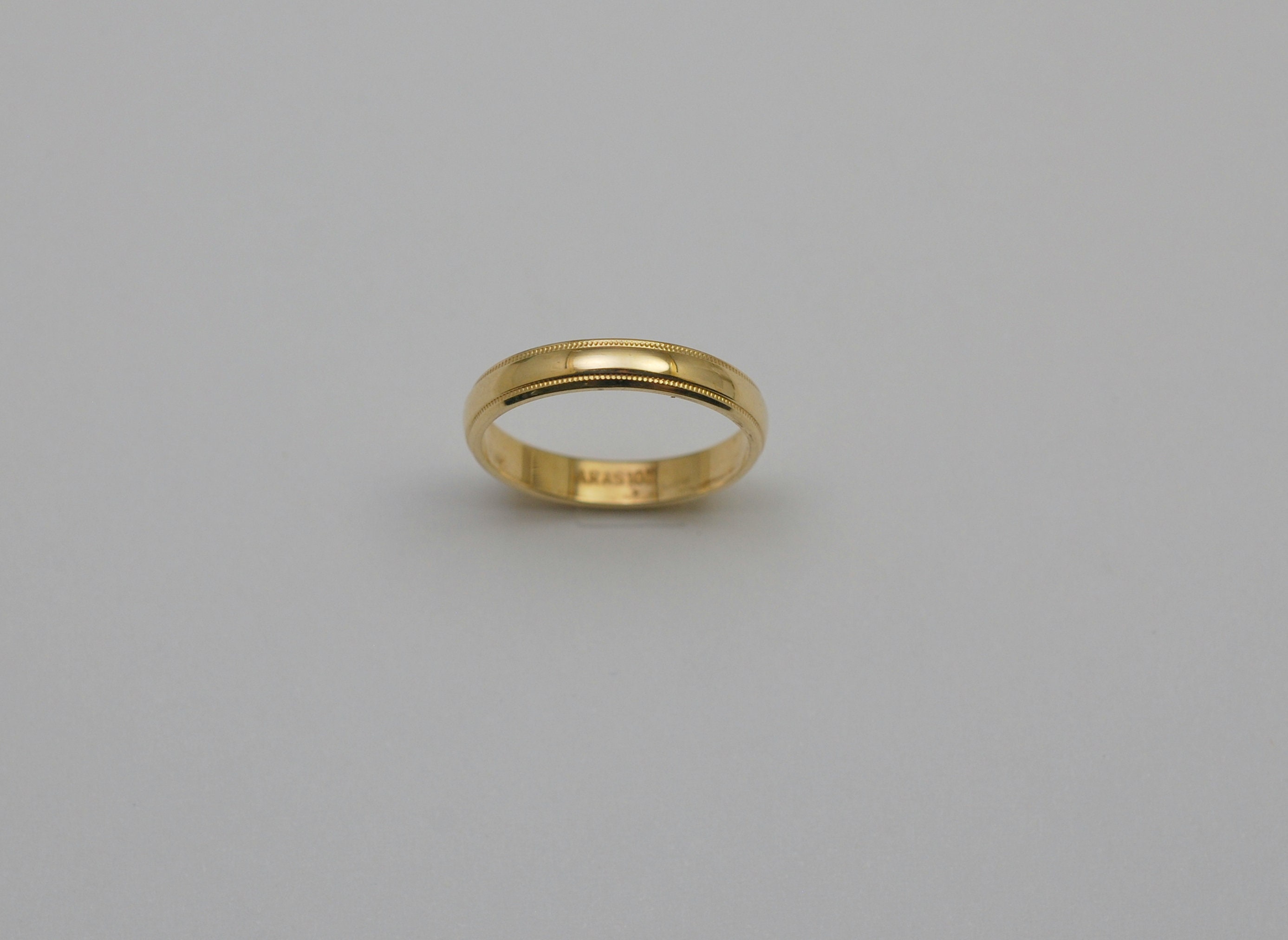 10K solid gold 3 mm milgrain edge wedding band