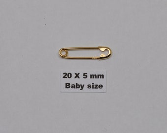 18K solid gold baby size safety pin ( brooch )