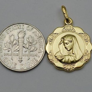 10K gold Virgin Mary ( Madonna ) medal / pendant