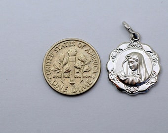 10K white gold Virgin Mary ( Madonna ) medal / pendant