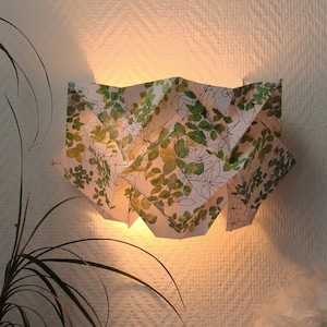 Sconce da parete Spring Origami realizzata a mano in carta / Lampada da parete / Perfetta per i tuoi interni