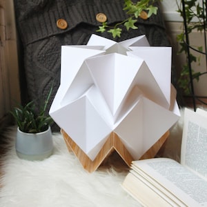 Origami Table Lamp in paper