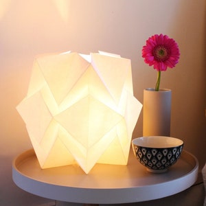 Lampada da tavolo Origami in carta