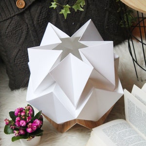 Origami Table Lamp in paper image 8