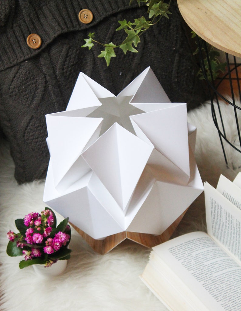 Origami Table Lamp in paper image 8