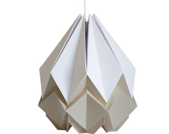 Origami lampshade in white and vanilla yellow paper, medium size