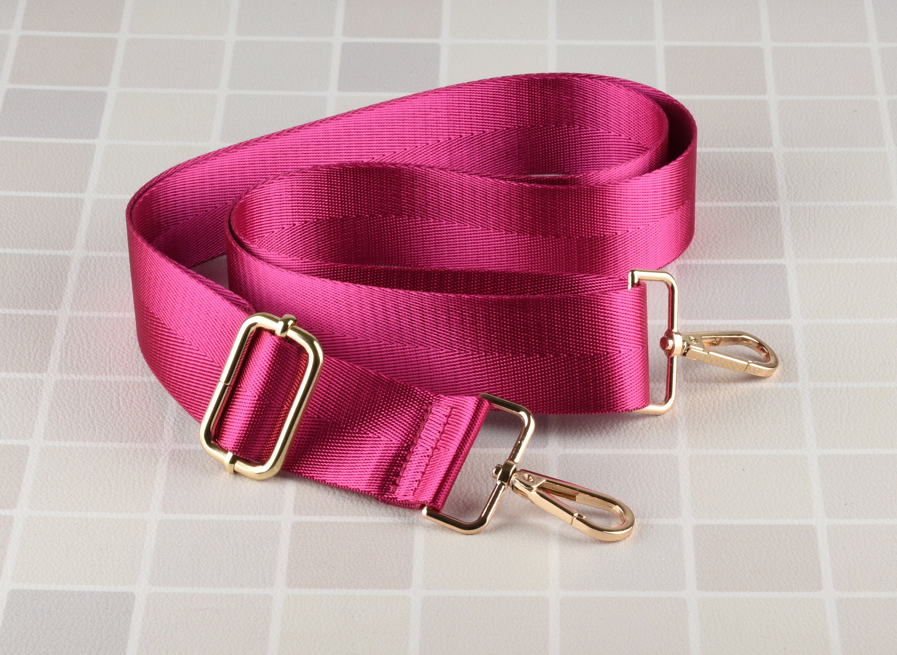 Hot Pink Leather Purse Strap 1 Crossbody Suede Lining – Feature