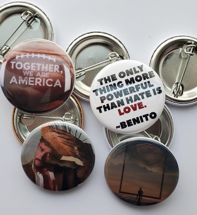 Bad Bunny Pin, DeBÍ TiRAR MáS FOToS Pin, Seguimos aqui, DtMF, Sapo Concho, Jibaro pin, Bad Bunny Magnet, bad bunny superbowl Bild 6
