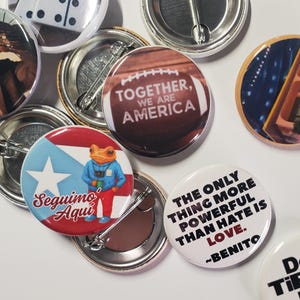 Bad Bunny Pin, DeBÍ TiRAR MáS FOToS Pin, Seguimos aqui, DtMF, Sapo Concho, Jibaro pin, Bad Bunny Magnet, bad bunny superbowl Bild 1