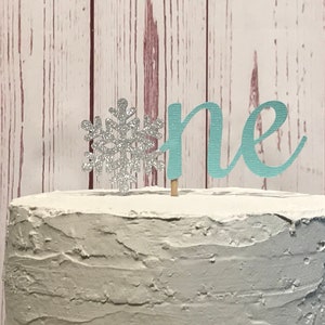 One Snowflake Cake Topper, Winter Onederland Cake Topper, First Birthday Cake Smash, Winter Wonderland Cake Decorations, Little Snowflake