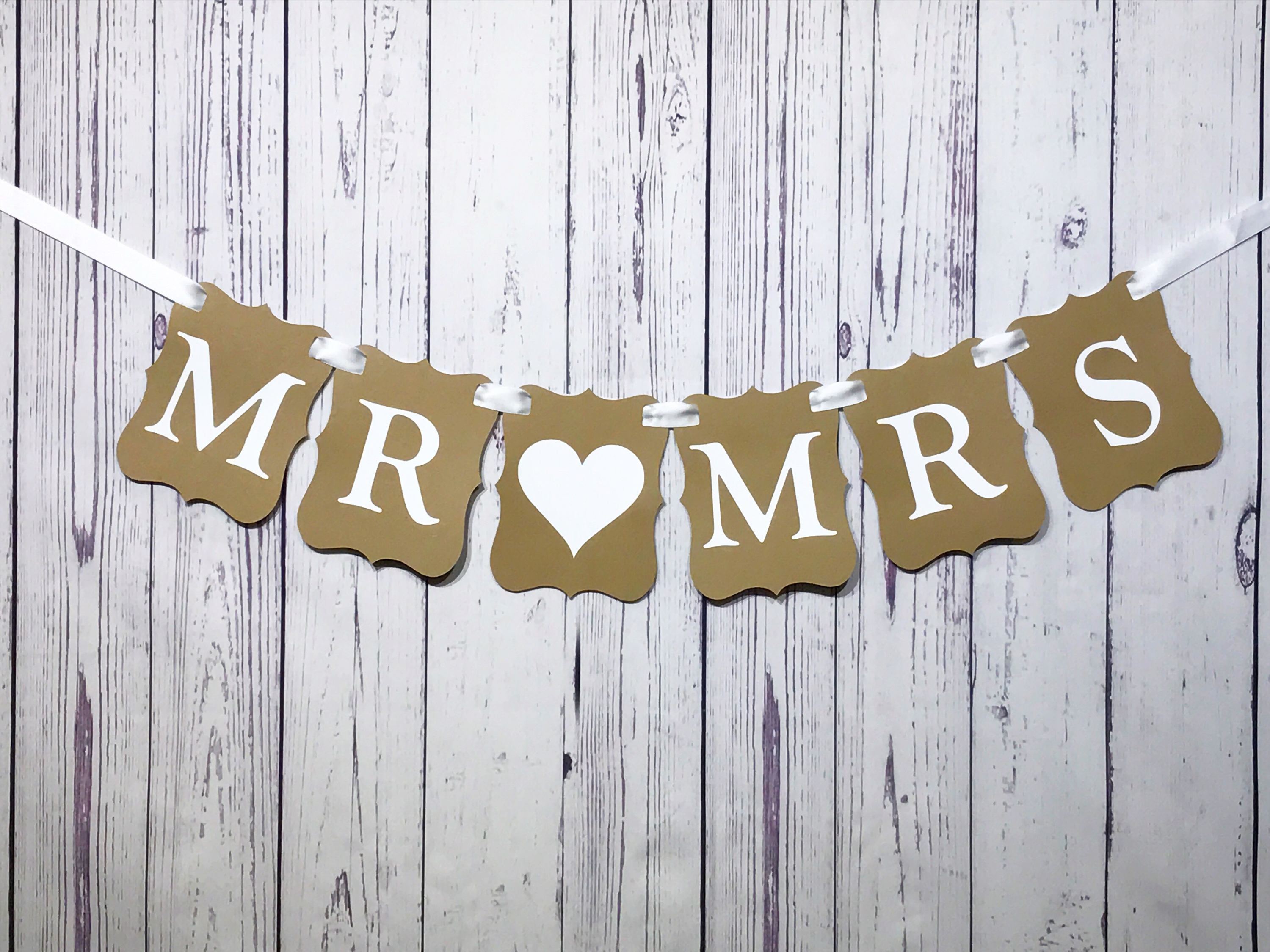 MR &amp; MRS Banner Mr and Mrs Sign Bridal Shower Decor - Etsy Canada