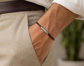 Minimalist Men’s Leather Bracelet, Unisex Slim Cord Wristband, Stainless Steel Magnetic Clasp, Light Weight.