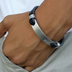 Gift For DAD, Personalized Men Bracelet, Leather Bracelet, Stamped Man Bangle, Bracelet For Men, Black Engraved Bracelet, Custom Jewelry
