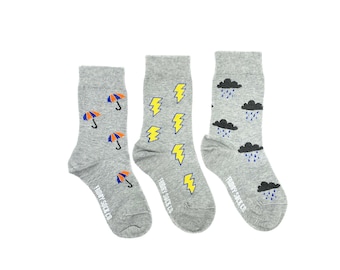 Chaussettes pour enfants | Les jours de pluie | Umbrella & Cloud | Friday Sock Co Chaussettes dépareillées | Chaussettes bio | Chaussettes météo | Chaussettes de jour de pluie | Cadeau enfant