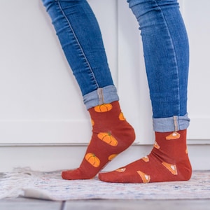 レディースソックス | パンプキン＆パンプキンパイ | Friday Sock Co ミスマッチソックス | ホリデーソックス | デザートソックス | サンクスギビングソックス | 秋 | 秋