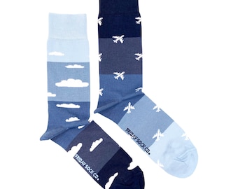 Men&#39;s Socks | Plane & Cloud | Friday Sock Co Mismatched Socks | Gifts for Him | Pilot | Flight Attendant | Airport Gifts | Fun Socks