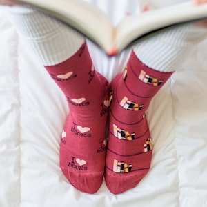 I Love Books Socks | Friday Sock Co Mismatched Socks | Reading Socks | Cute Socks | Fun Socks | Gift Ideas | Library Socks