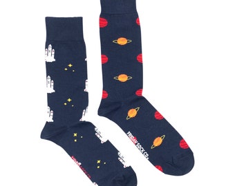 Chaussettes pour hommes | Planètes et navette spatiale | Chaussettes dépareillées Friday Sock Co. | Cadeaux spatiaux | Chaussettes Space | Saturne | Chaussettes Planet | Chaussettes sympas