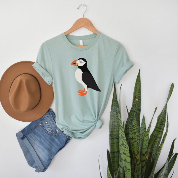 Puffin Tee shirt / Cute Puffin Sweatshirt / Nature Lover Shirt / Puffin Lover Sweatshirt / Puffin Bird T-Shirt / Puffin Lover / Puffins