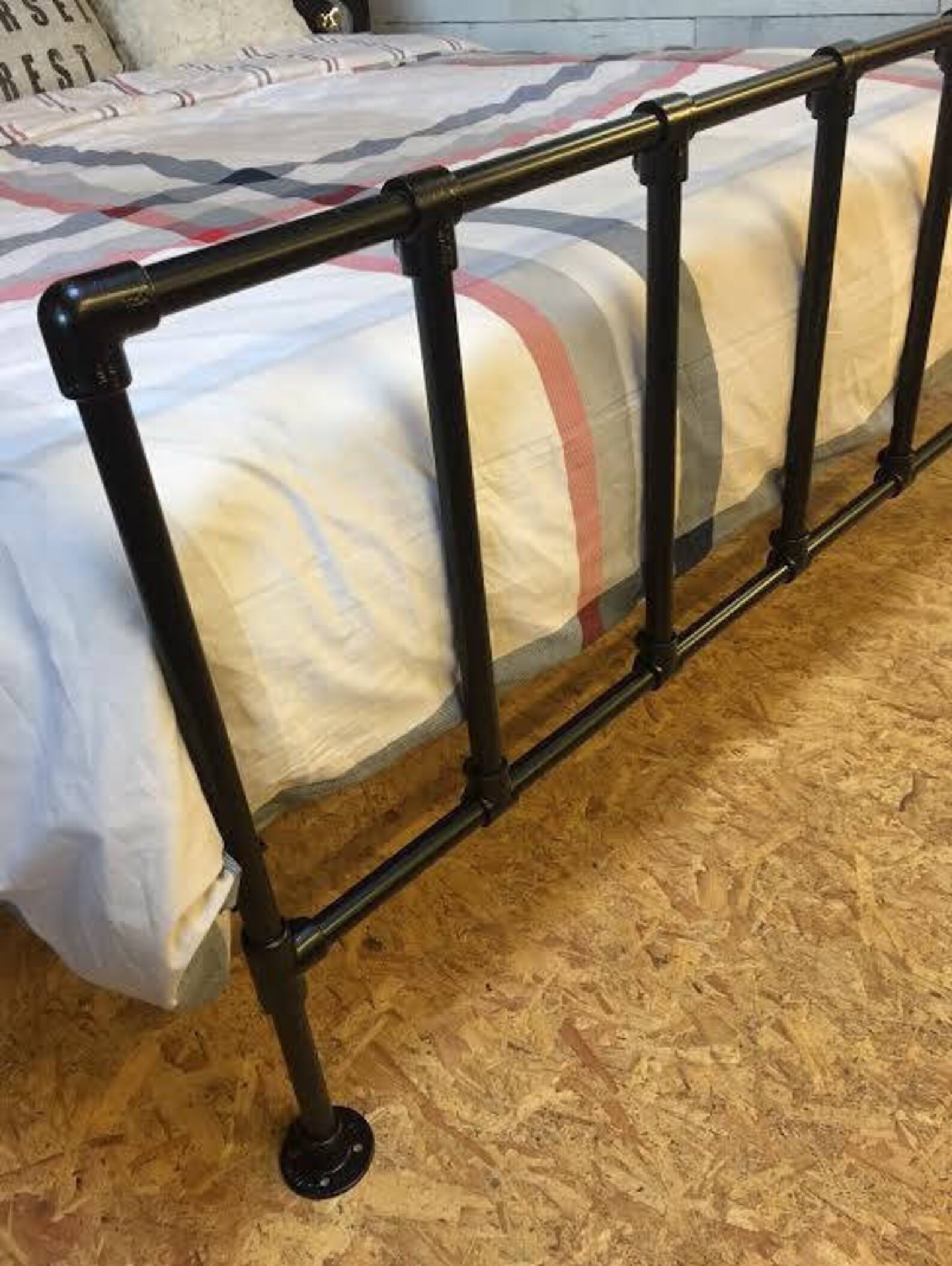 Vintage Industrial 'PETITE' Metal Gas Pipe Frame Bed Etsy