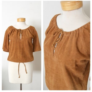 I. MAGNIN 70s Suede Keyhole Blouse | 1970s Boho Peasant Blouse Genuine Sheepskin Suede Women&#39;s Size XS Small