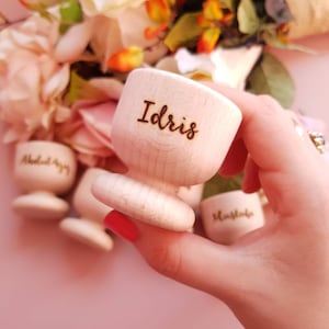 Gepersonaliseerde eierdopjes, houten eierdopje, gepersonaliseerd paascadeau, paaseierhouder, dippy eierdopje, houtgebrande eierdopje, eierdopje op maat