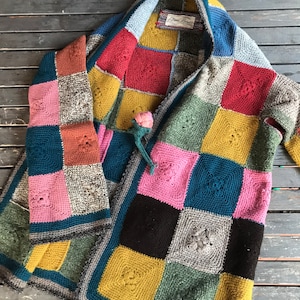 Granny Square Strickjacke
