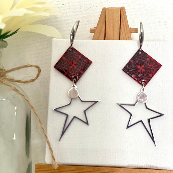 Boucles d’oreilles étoile acier connecteur rouge#noir