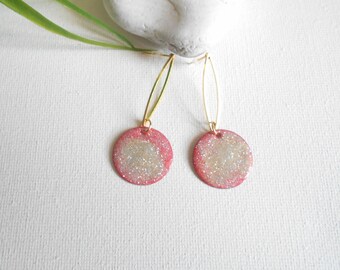 boucles d'oreille poussoir doré  sequin émaillé rouge et gris