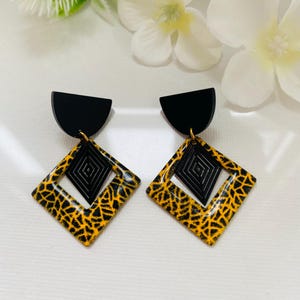 Gelbe und schwarze Ohrringe/Ohrhänger/Ohrschmuck/Geschenk für Frauen/ausgefallene Ohrringe