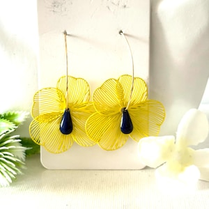 Flower earrings/yellow earrings/ear jewelry/women&#39;s gift/fashion earrings