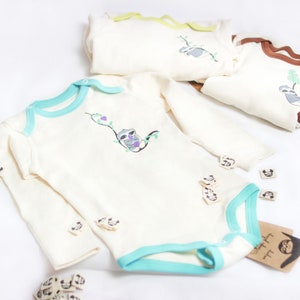 Baby long sleeve bodysuit with extension, Seamless anti itch, Eczema baby clothes, foldover cuffs, eczema mittens,  0-24 M, Cute Sloth gifts