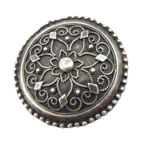 Vintage silver ornament brooch, Vintage handmade brooch, Filigree silver circle brooch, Vintage brooch, Handmade silver brooch