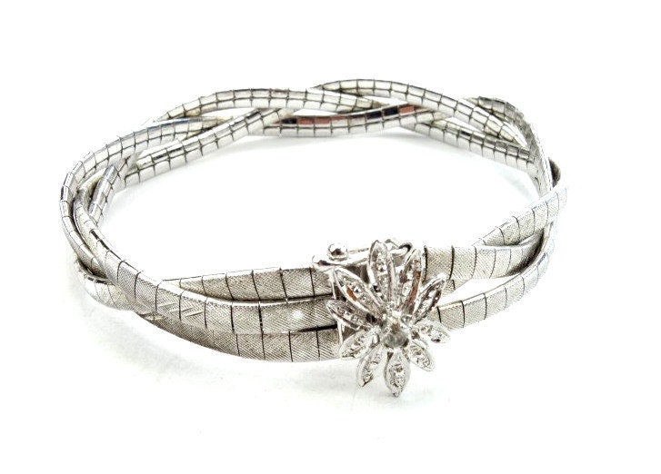 Bracciale argentato con ciondolo | Gioielli Bracciale argentato con ciondolo | Gioielli