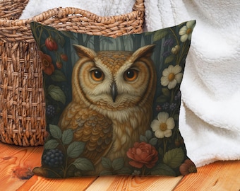 Kussenhoes uil met lijst van bosbloemen en bessen, sierkussen betoverd bosdier voor cottagecore of cadeau, meerdere maten