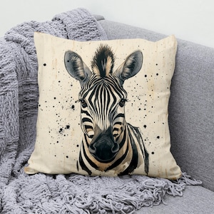 Elegant Zebra Floral Cushion Cover - Vintage Botanical Animal Pillow Case - Nature-Inspired Home Décor Accent - Multiple Sizes Available
