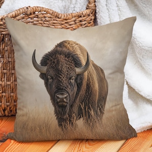 American Bison Pillow Cover, Rustic Wildlife Cushion Cover, Western Prairie Decor, Buffalo Throw Pillow Case, Nature Lodge Accent