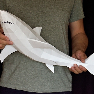 Modelo de papercraft de tiburón lowpoly DIY, simplemente descargue y haga el suyo propio, descarga instantánea de PDF, plantilla en PDF de bricolaje imprimible