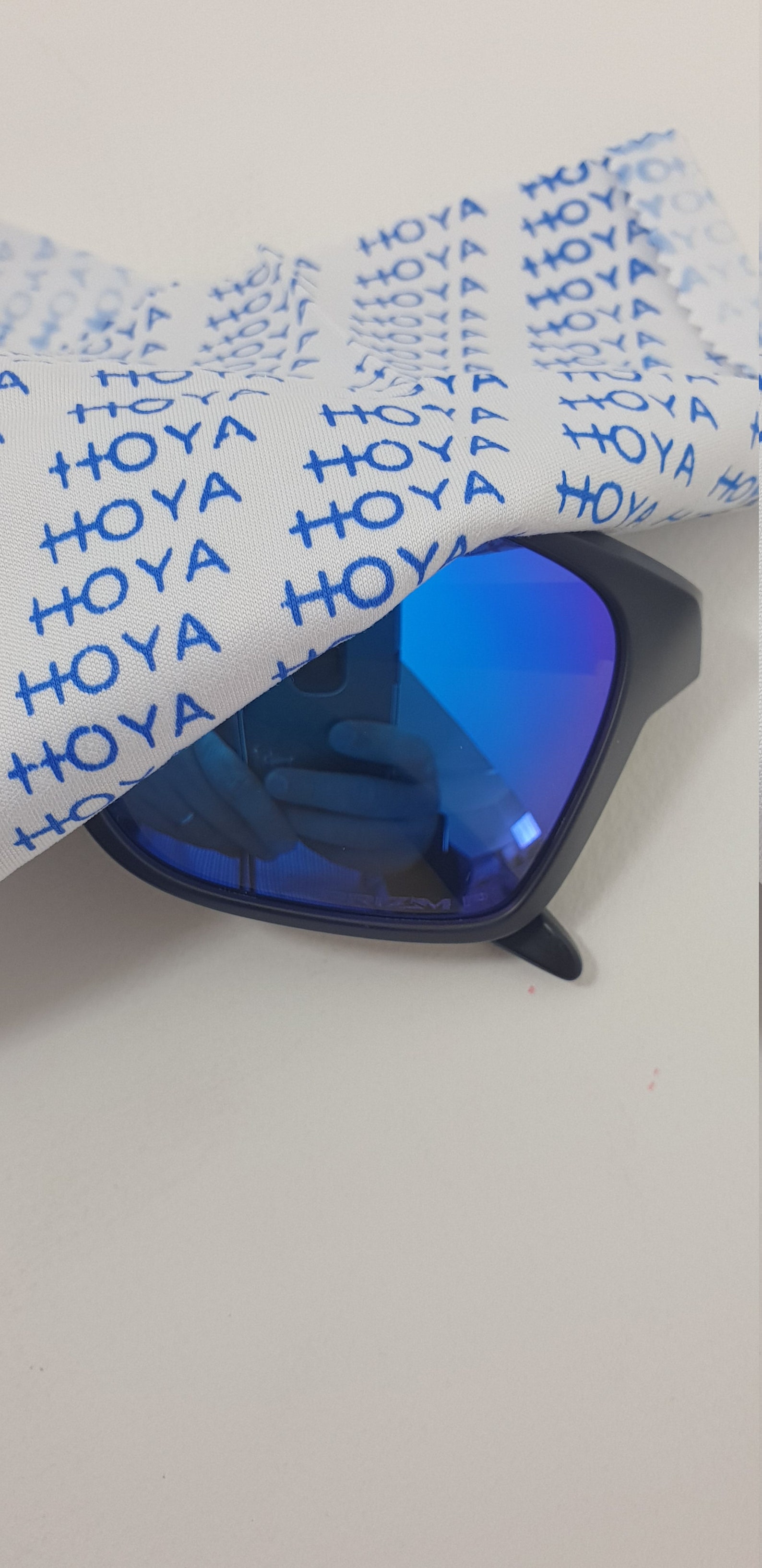 HOYA Microfiber Lens Cleaning Cloth 20x20cm for Lenses Camera Eyewear