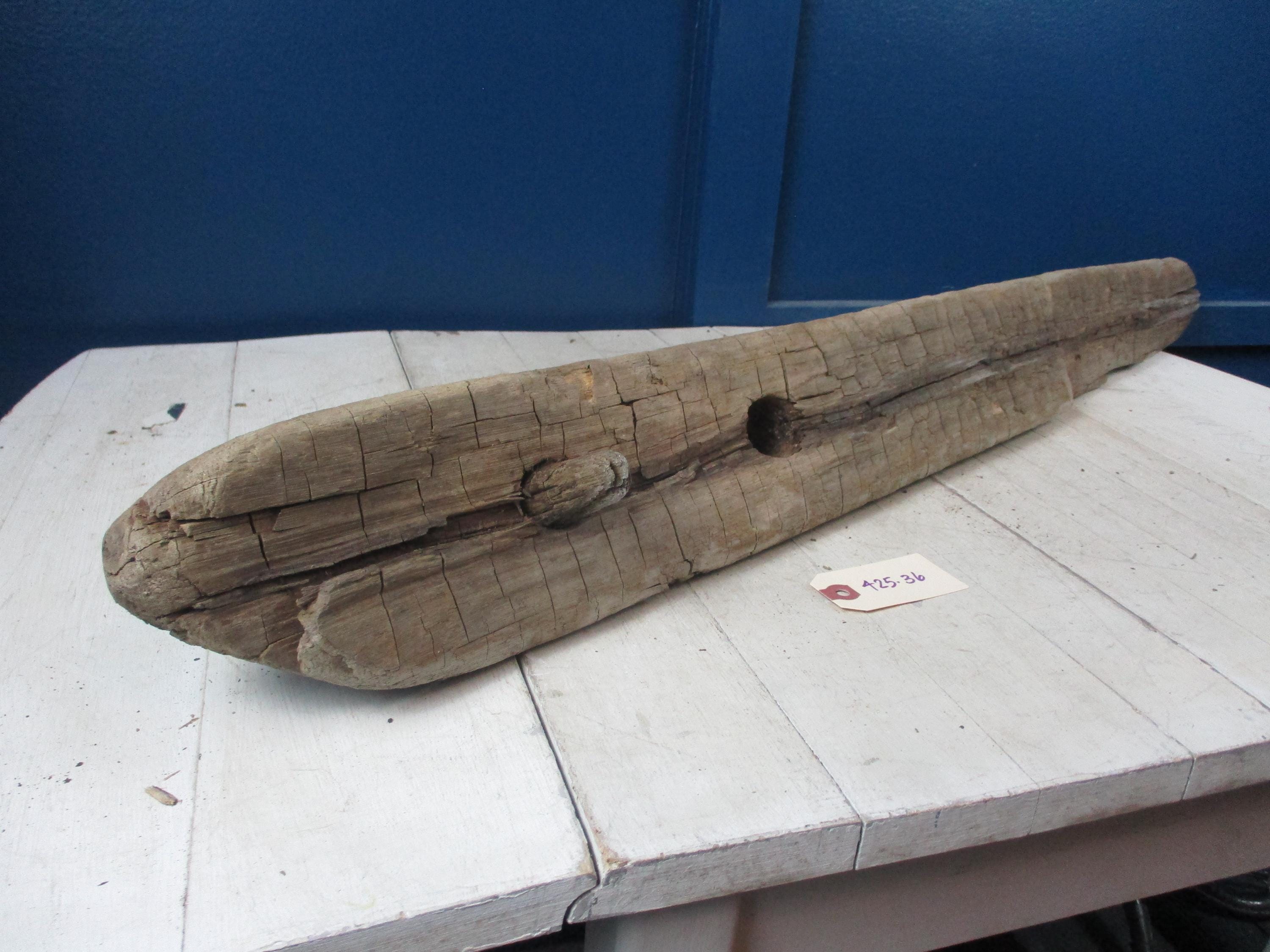 Ottimo pezzo di legno "incastrabile" con 2 fori e 1 piolo originale Legno galleggiante d'acqua dolce Palo del cancello o ? 425-36