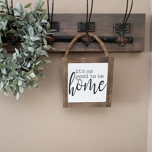 It's So Good To Be Home| Rope Hanger Framed Sign| Rope Hanger Sign| Rustic Framed Sign| Farmhouse Style