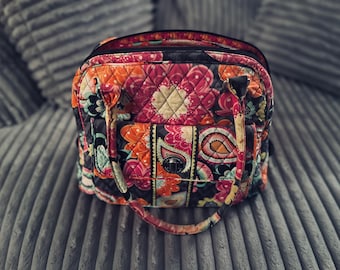 NUOVA DI ZECCA…..Borsa a tracolla a cupola Vera Bradley