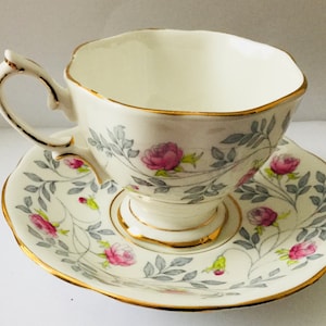 Vintage Royal Albert * Conway Tea Cup and Saucewr Fine Bone China