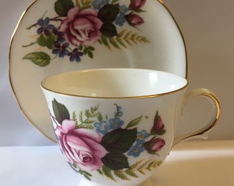 Vintage Gainsborough Fine Bone China Tea Cup and Saucer * Free Shipping