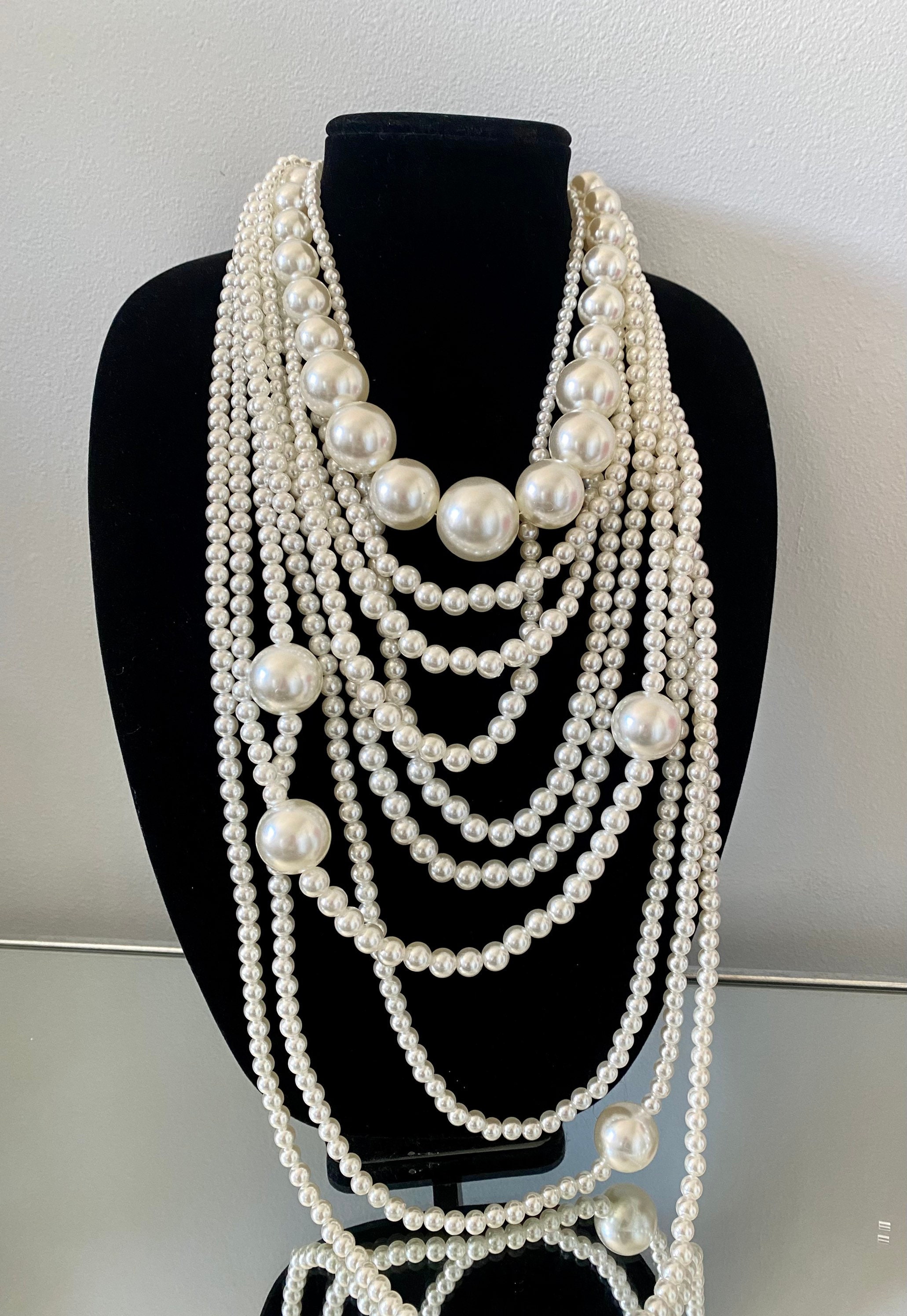 Besufy Adult Necklace Women's Gorgeous Luxury Big Faux Pearl Rhinestone Bib  Statement Chain Necklace 