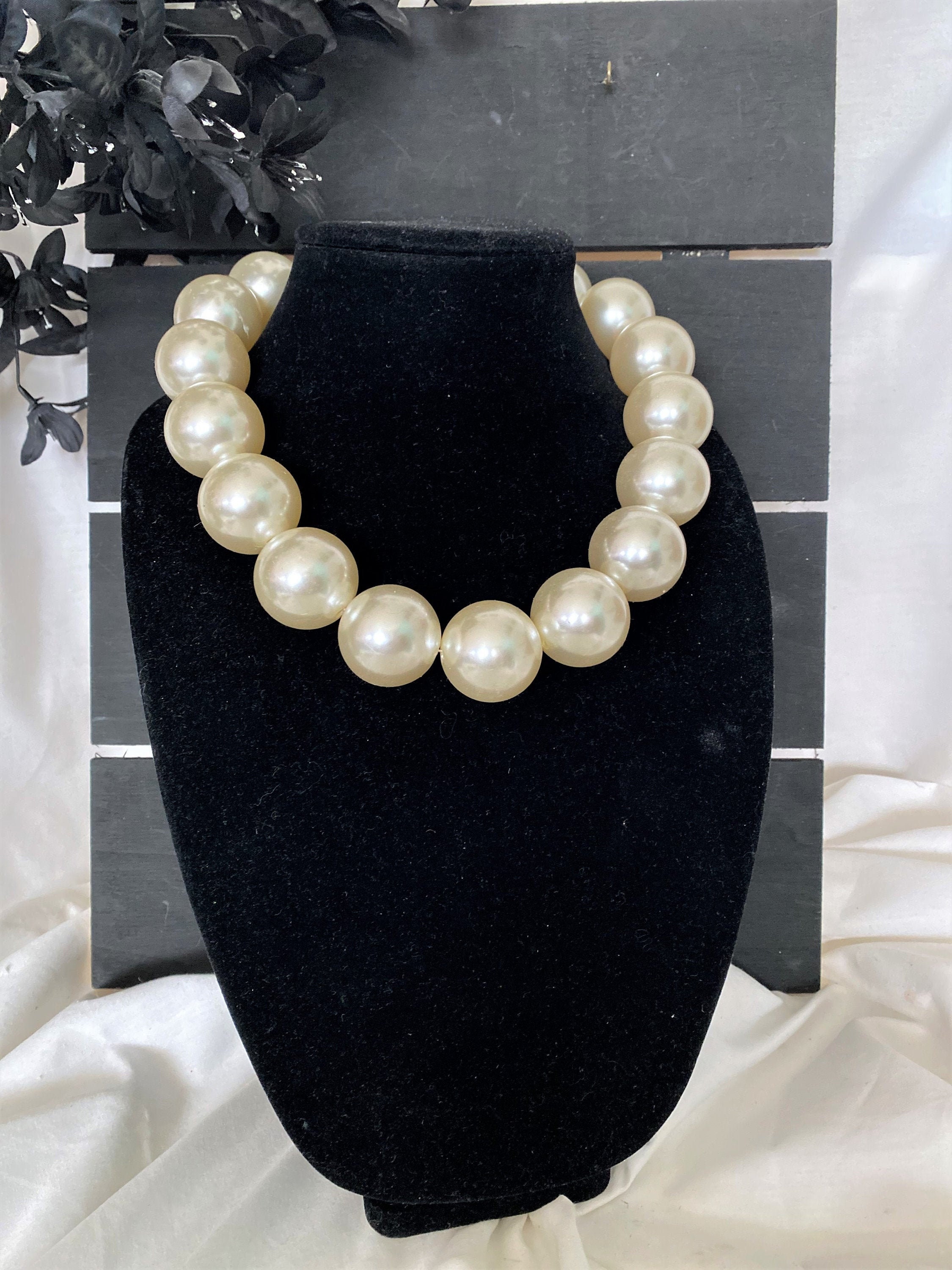 Extra large pearl necklace sale