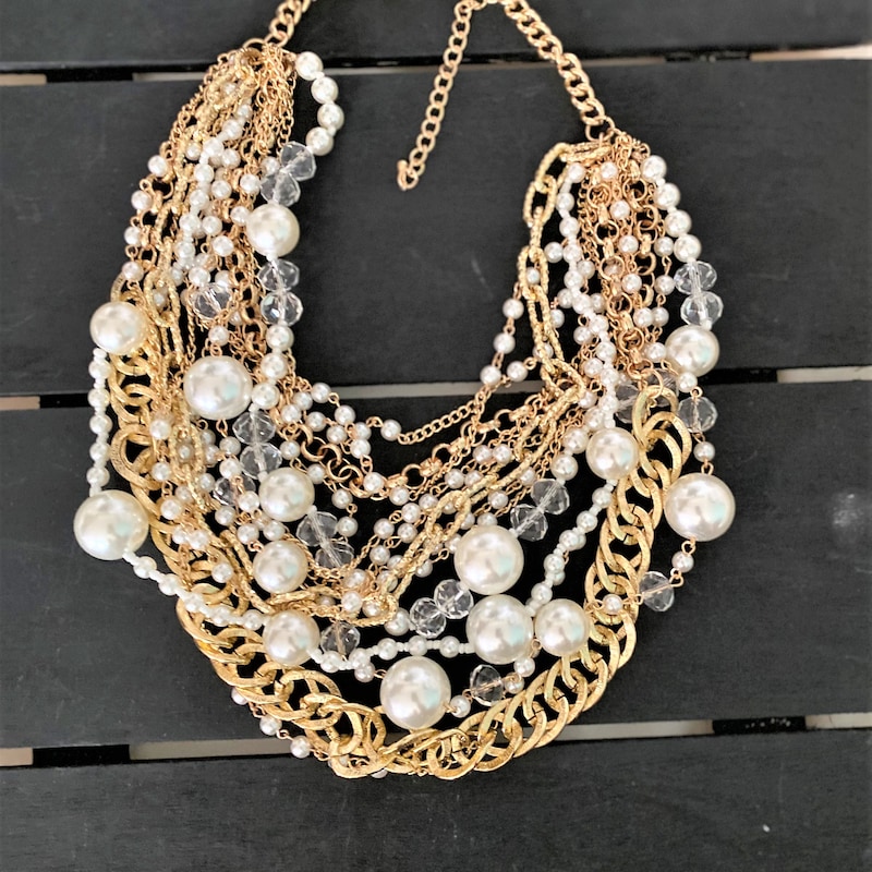 Chunky Beaded Layered Necklace - Pearl main image 1